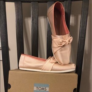 Pink, grosgrain, TOMS